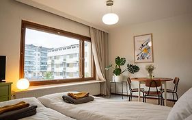 Arctic Vintage Oasis: Unique City Studio